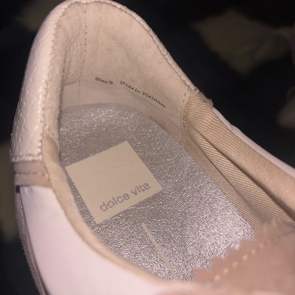 Dolce Vita Cream & White Sneakers 
✨ New Without Tags ✨ - Picture 4 of 7